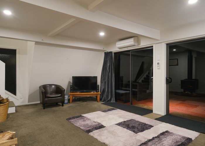  at 4 Oregon Street, Ocean Grove, Dunedin
