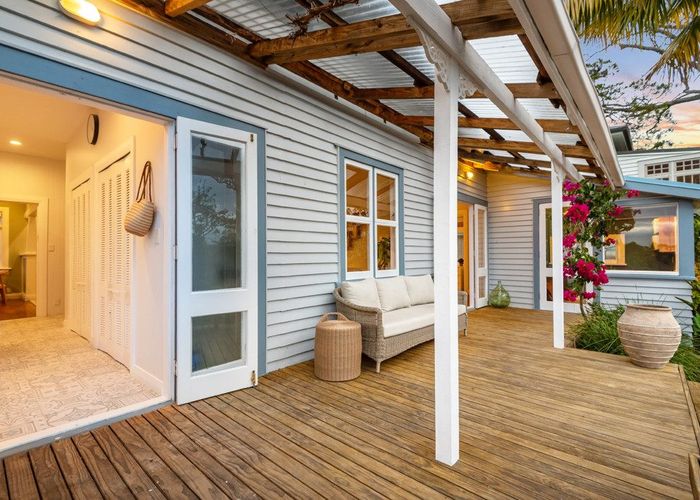  at 12 Glade Lane, Birkenhead, North Shore City, Auckland
