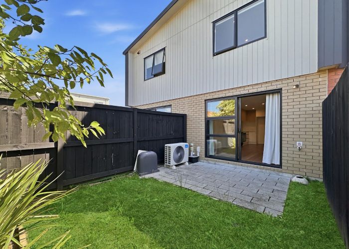  at 73 Selo Street, Glen Eden, Waitakere City, Auckland