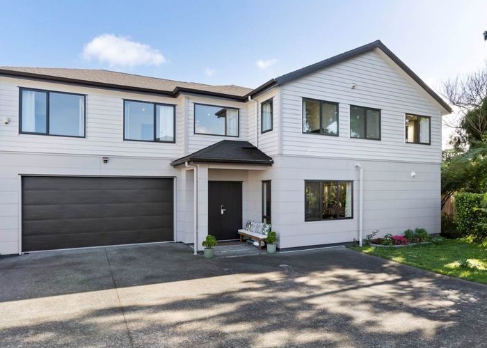  at 15 Ti Kouka Place, Te Atatu Peninsula, Auckland