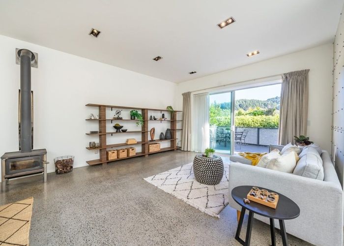  at 47 Korokoro Road, Korokoro, Lower Hutt, Wellington