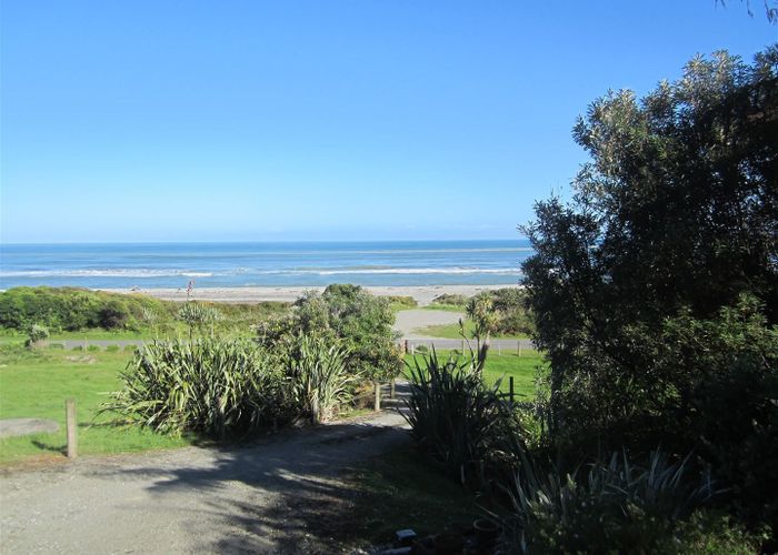 at 326 North Beach Road, Point Elizabeth, Greymouth