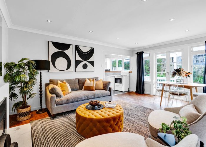  at 106 Seaview Road, Westown, New Plymouth