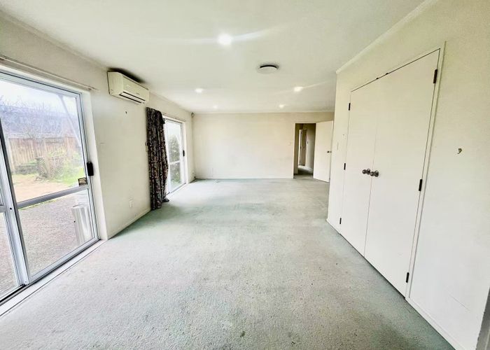  at 546 Don Buck Road, Westgate, Waitakere City, Auckland