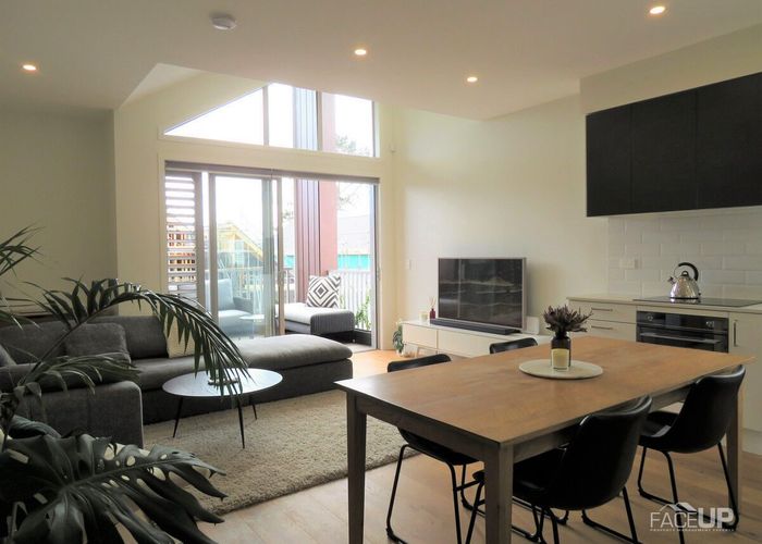  at 8/2 Warrant Officer Lane, Hobsonville, Waitakere City, Auckland