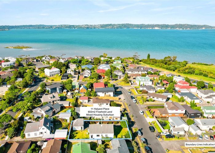  at 11 Halyard Place, Te Atatu Peninsula, Auckland