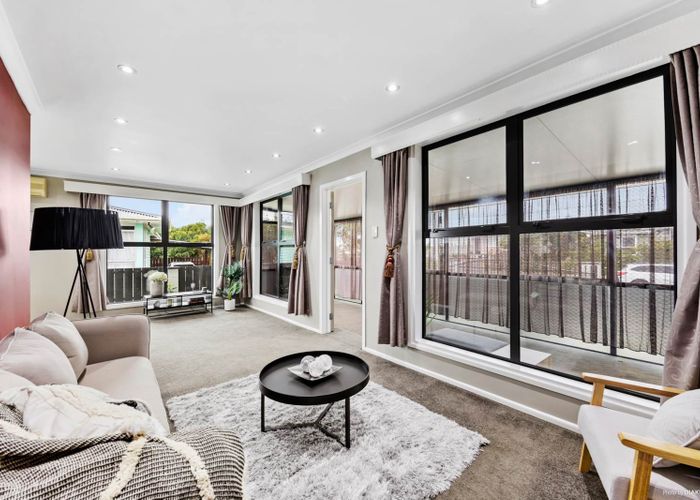  at 61 Cornwall Road, Papatoetoe, Auckland