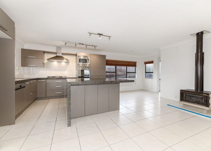  at 9 White Heron Drive, Massey, Auckland