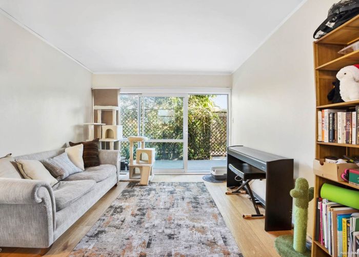  at 2/11 Lovelock Avenue, Mount Eden, Auckland City, Auckland