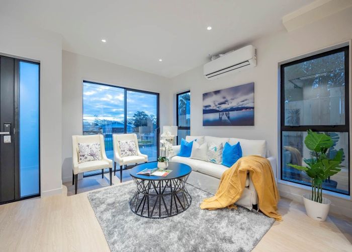  at 4/25 Titoki Street, Te Atatu Peninsula, Waitakere City, Auckland