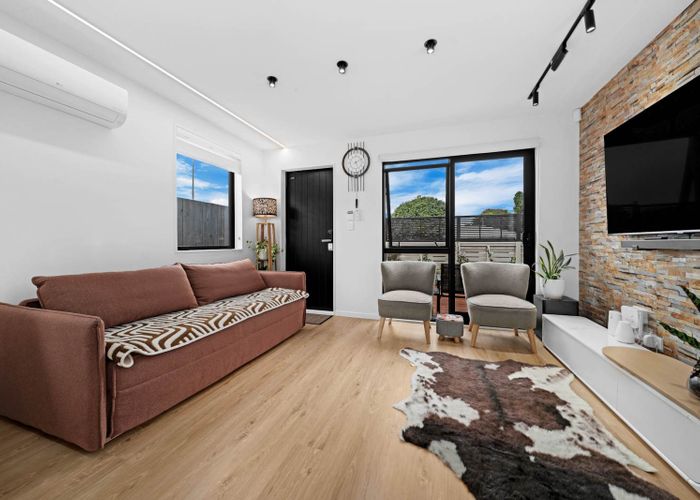  at 1/11 McLean Avenue, Papatoetoe, Manukau City, Auckland