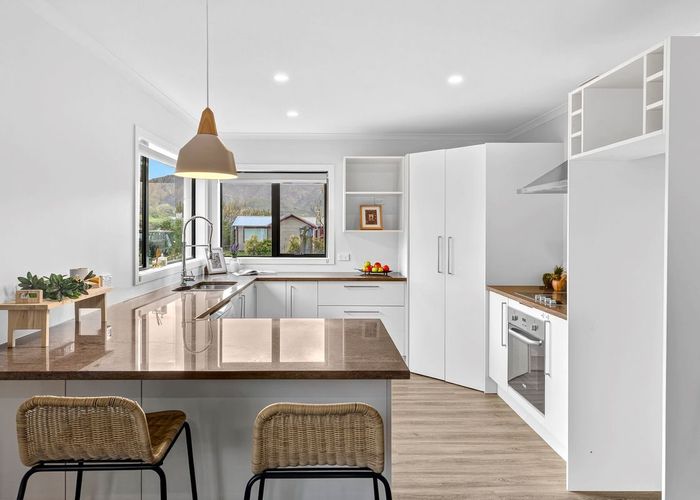  at 4 Bell Street, Wanaka