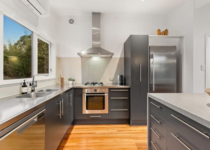 at 23 Blakeborough Drive, Forrest Hill, Auckland