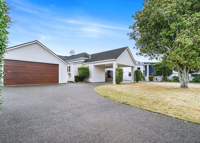  at 9 Woodstock Road, Fairfield, Hamilton, Waikato