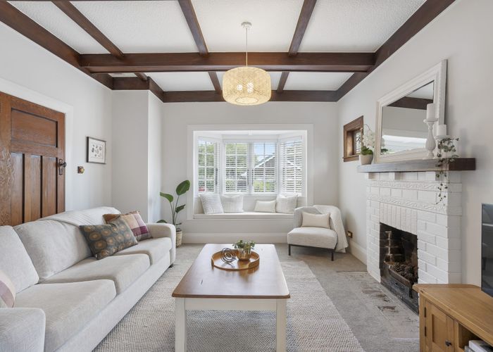  at 3 Rhodes Avenue, Mount Albert, Auckland