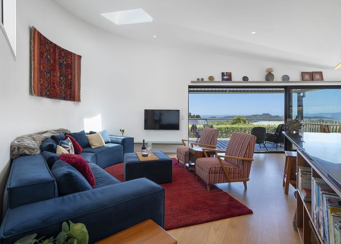  at 10A Pikitea Road, Mangere Bridge, Auckland