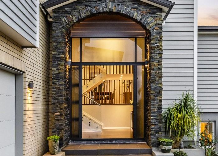  at 52 Corricvale Way--Viewing--On Tue 29th July at 5:30-5:50pm, Northcross, North Shore City, Auckland
