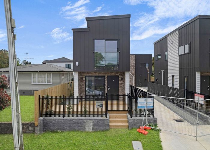  at 4/32 Beaumonts Way, Manurewa, Manukau City, Auckland