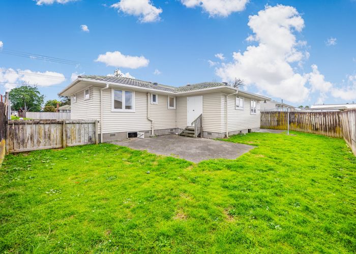  at 38 Sutton Crescent, Papakura, Papakura