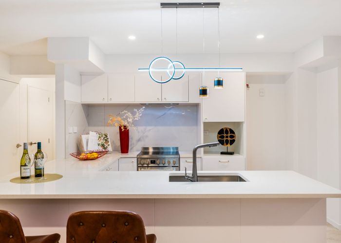  at 2 Northgrove Avenue, Hillcrest, Auckland