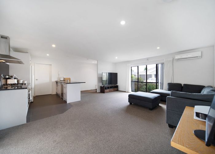  at 14 Kotuku Crescent, Takanini