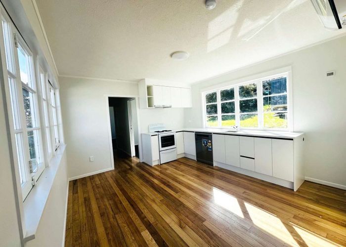  at 1/48 Woodlands Crescent, Browns Bay, North Shore City, Auckland