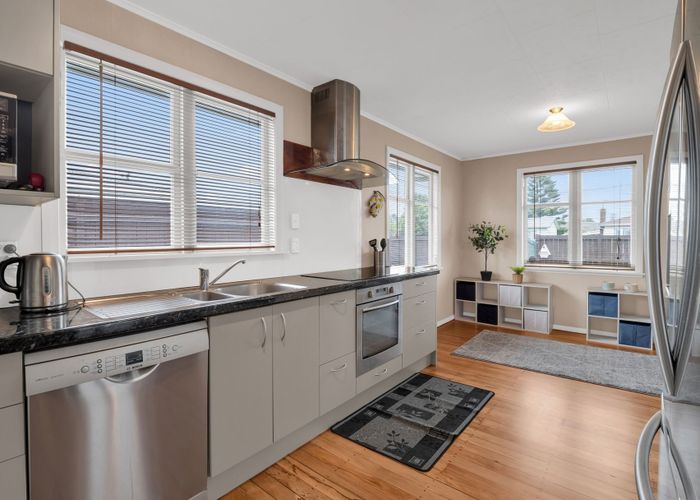  at 9 Ronberg Street, Highbury, Palmerston North