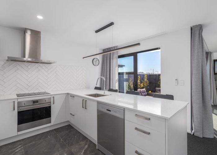  at 5 Chrysolite Place, Belfast, Christchurch City, Canterbury