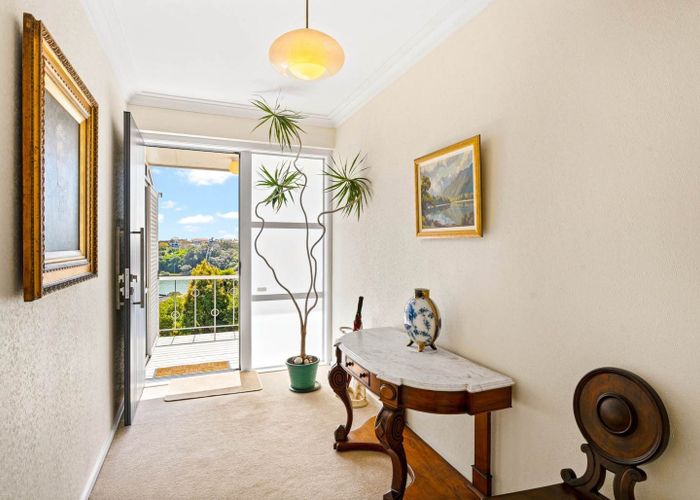  at 2/42 Ngaiwi Street, Orakei, Auckland