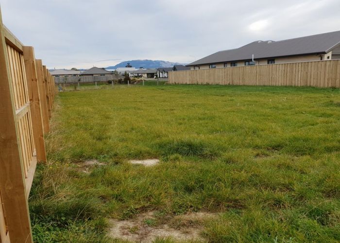  at 11 Claremont Crescent, Amberley, Amberley