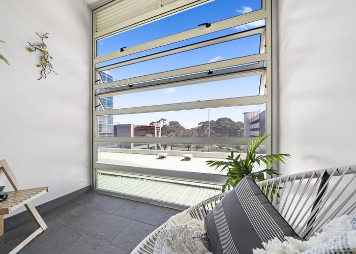  at 301/17 Amersham Way, Manukau, Manukau City, Auckland