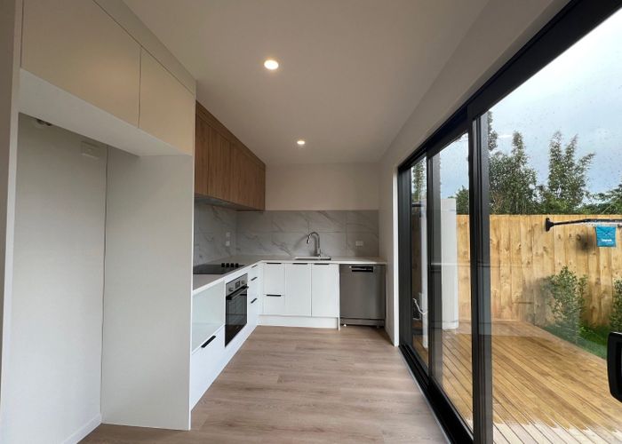  at 4/15 Oakland Avenue , Papatoetoe, Manukau City, Auckland