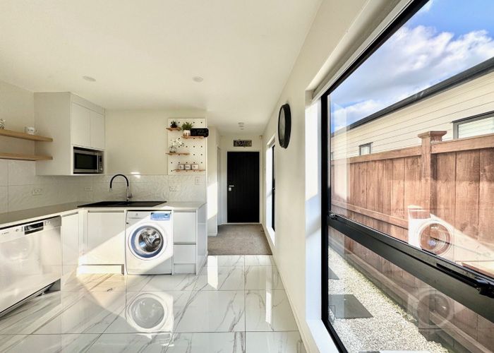  at 10 Bliss Court, Takanini, Auckland