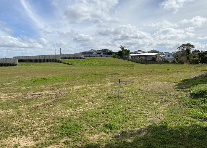  at 1 Kakahi Road, Beachlands, Manukau City, Auckland