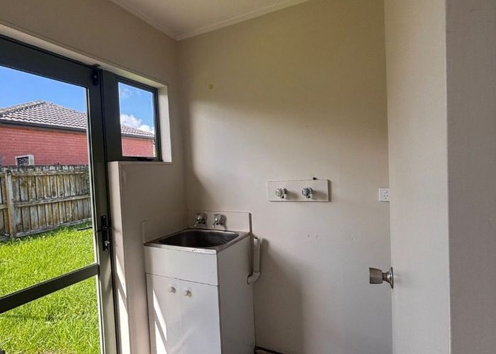  at 47B Cambridge, Papatoetoe, Manukau City, Auckland