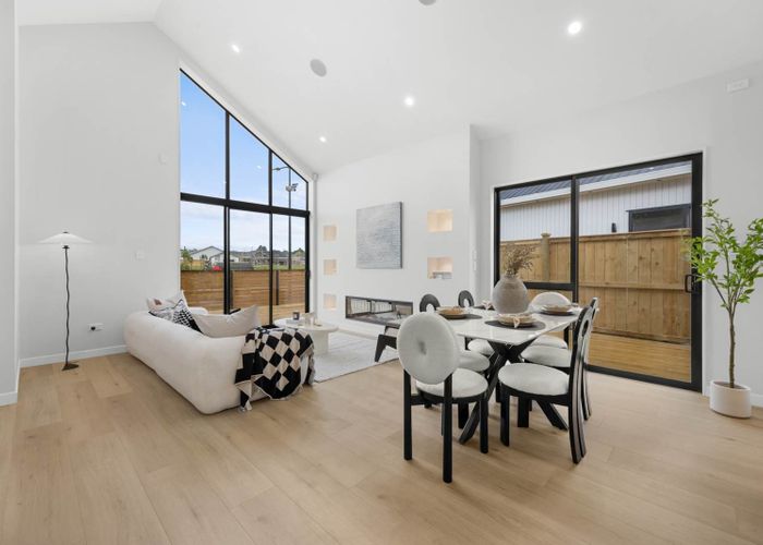  at 8 Tuwai Crescent, Opaheke, Papakura, Auckland