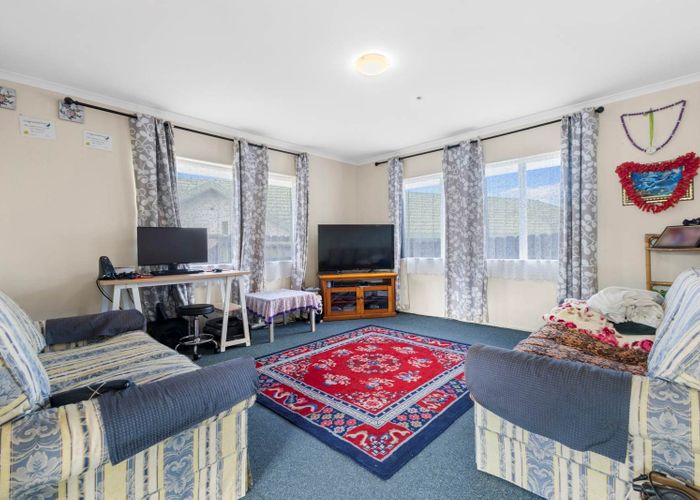  at 1/13 Solveig Place, Randwick Park, Manukau City, Auckland