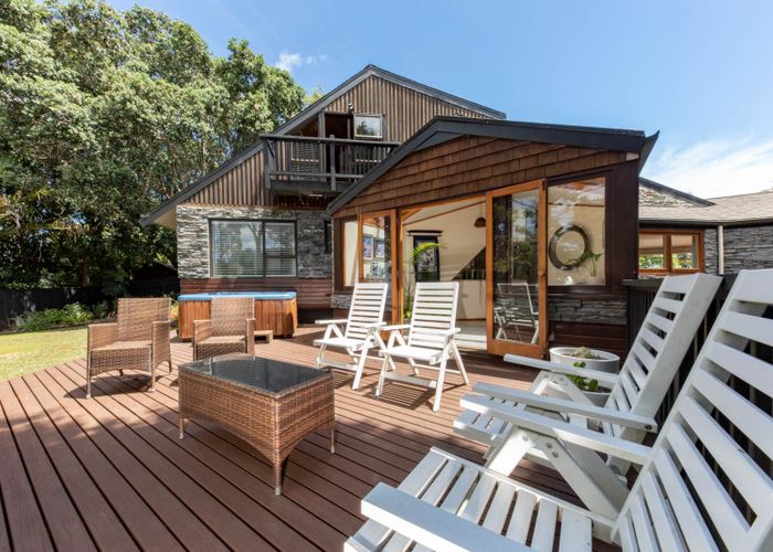  at 433 Titirangi Road, Titirangi, Auckland