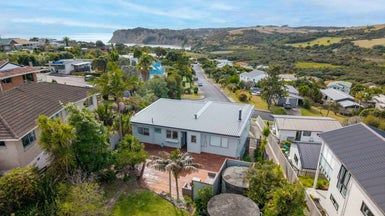  at 9 Everard Avenue, Army Bay, Whangaparaoa