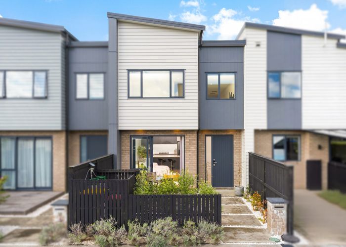  at 32a Skua Road, Hobsonville, Waitakere City, Auckland