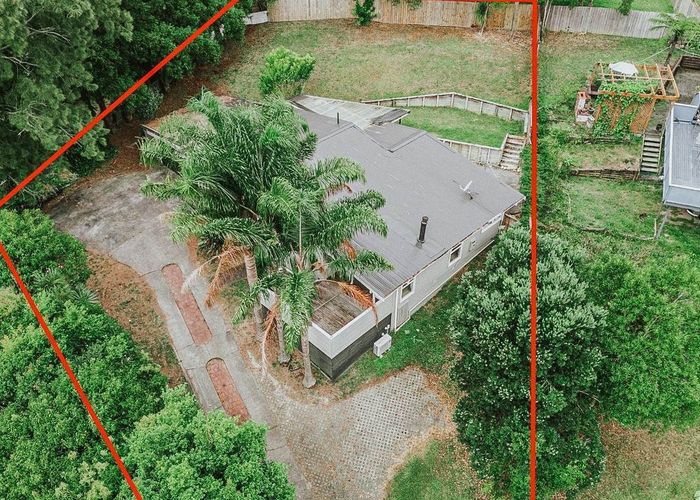  at 36 Beaudine Avenue, Glenfield, Auckland