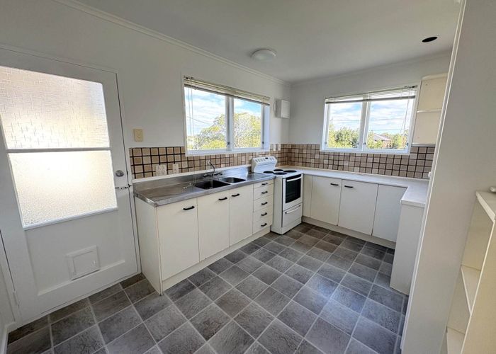  at 2/58 Clonbern Road, Remuera, Auckland City, Auckland