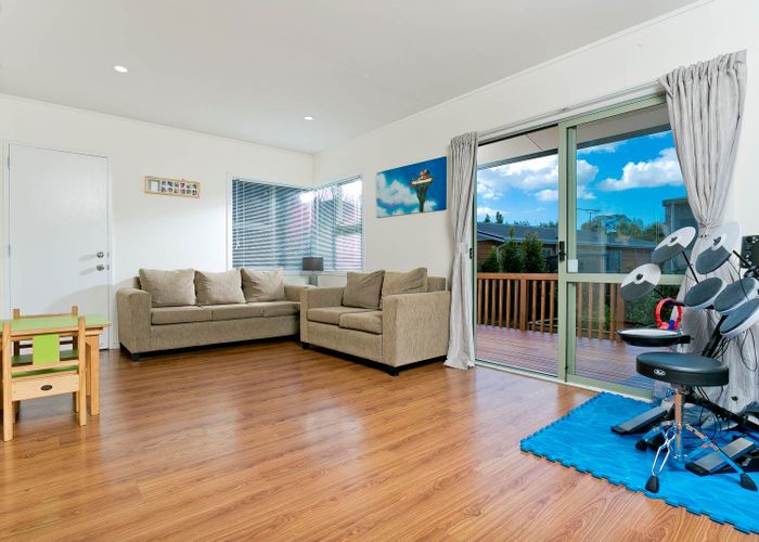  at 1/2141 Great North Road, Avondale, Auckland