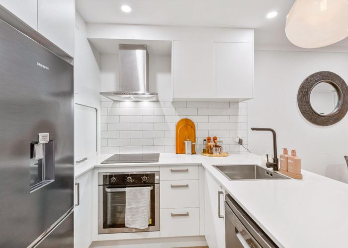  at 32 Wharara Lane, Massey, Waitakere City, Auckland