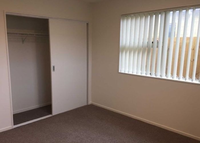  at 5 Duin Lane, Manukau, Manukau City, Auckland