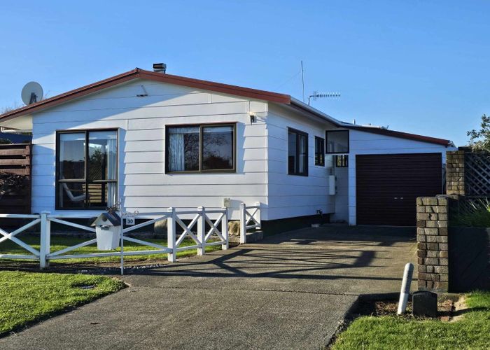  at 30 Exeter Crescent, Springvale, Whanganui