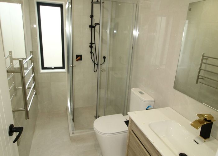  at 270C Rosebank Rd, Avondale, Auckland City, Auckland