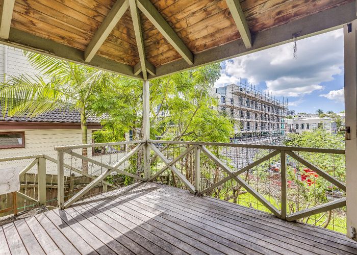  at 2/27 Windsor Street, Parnell, Auckland