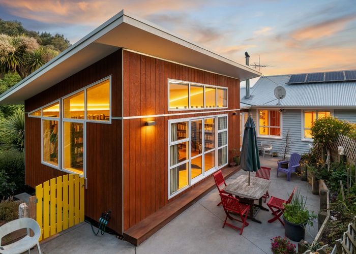  at 46 Cornwall Road, Lyttelton, Banks Peninsula, Canterbury