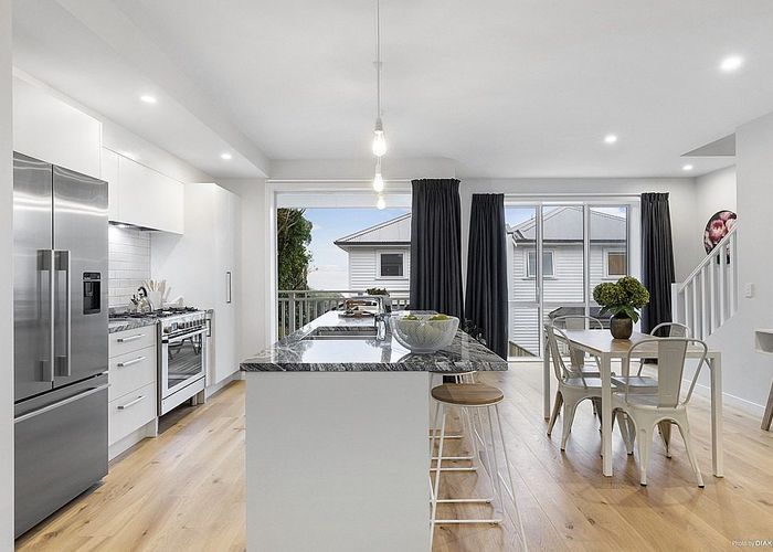  at 56E Nicholson road , Khandallah, Wellington, Wellington